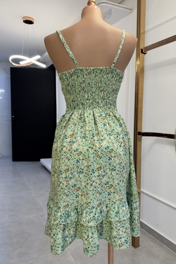 vestido curto com babados vestido curto com babados