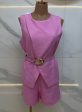 conjunto short e colete com cinto
